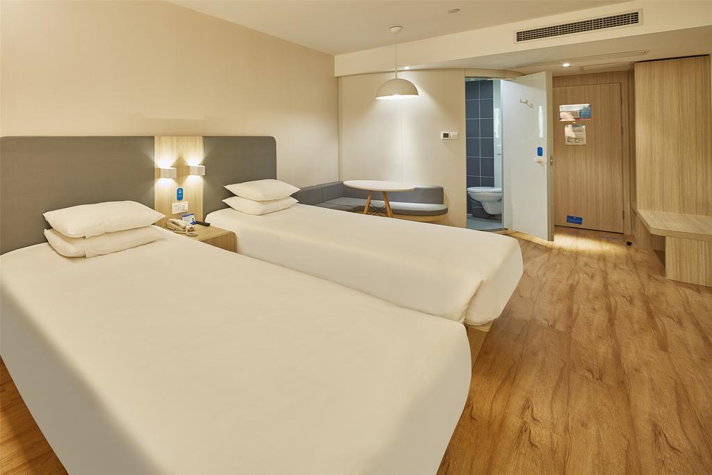 Hanting Hotel Shanghai Tangqiao Subway Station Bagian luar foto