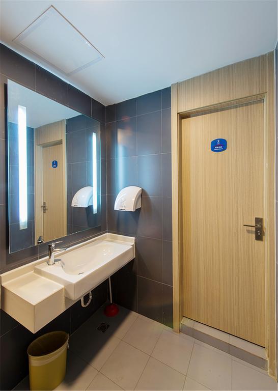 Hanting Hotel Shanghai Tangqiao Subway Station Bagian luar foto